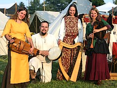 Harfe, Schäferpfeife, Schalmei, Drehleiern, Flöten... Harfe, Schäferpfeife, Schalmei, Drehleiern, Flöten...